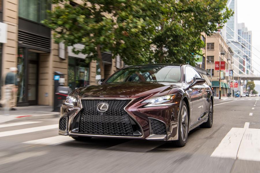  Lexus LS500 F-Sport 2017 года  (NA) (фото 46 из 66)